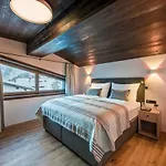 Nidus Luxury