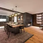 Nidus Luxury *